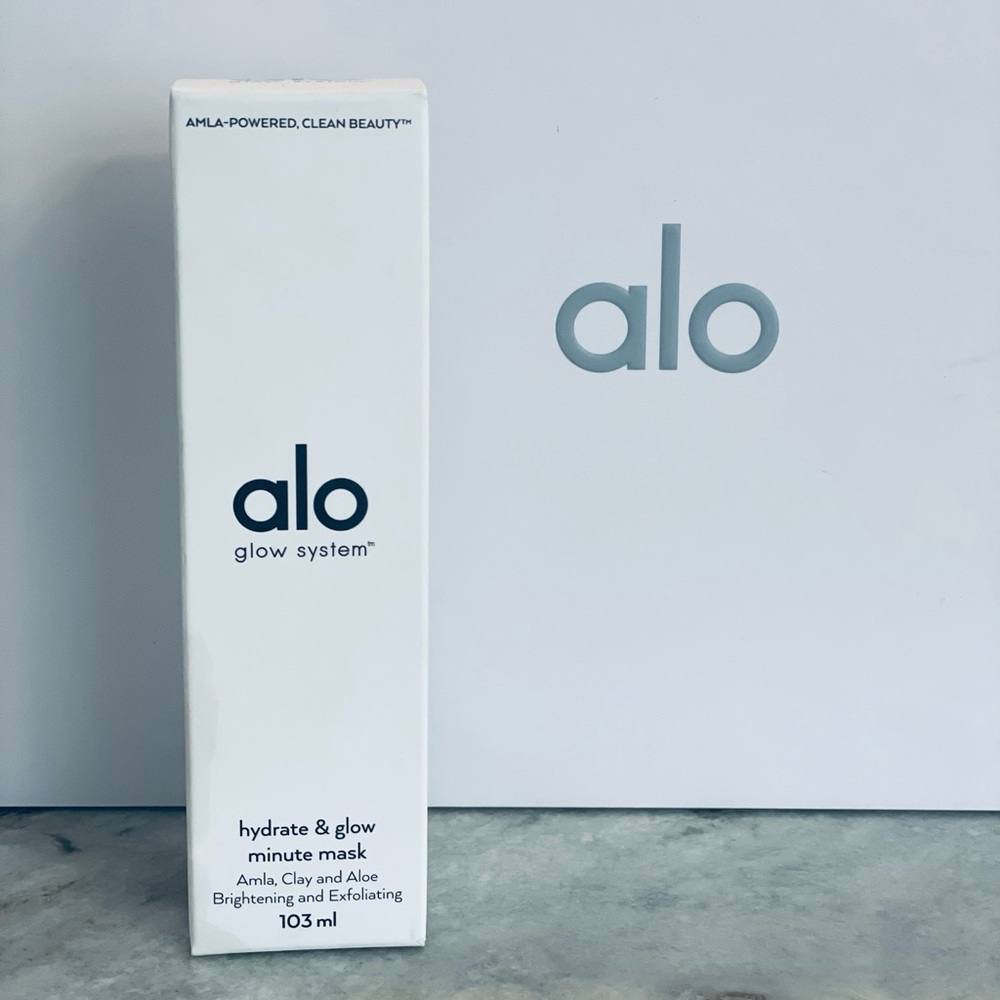 NIB ALO Yoga glow system hydrate & glow 1 minute mask